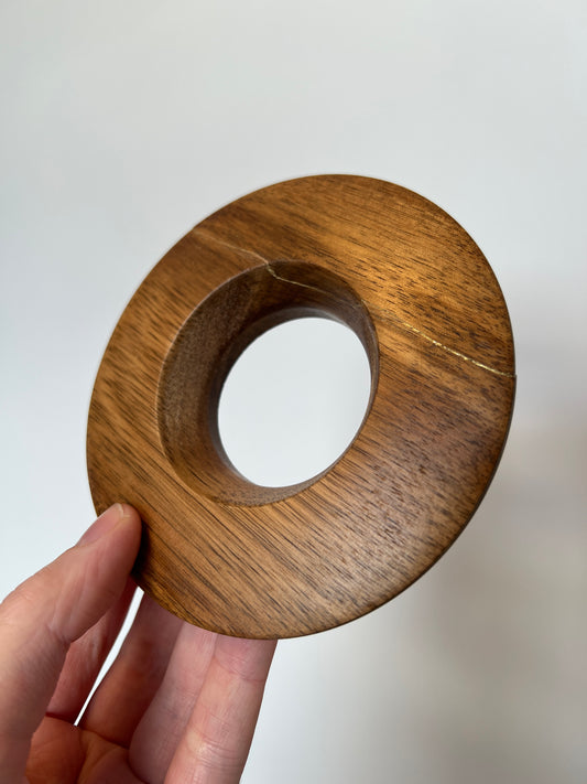 Houten houder (Acacia) (gerepareerd met goud)